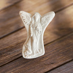 Ángel con rosas