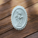 Easter bunny in wreath oval