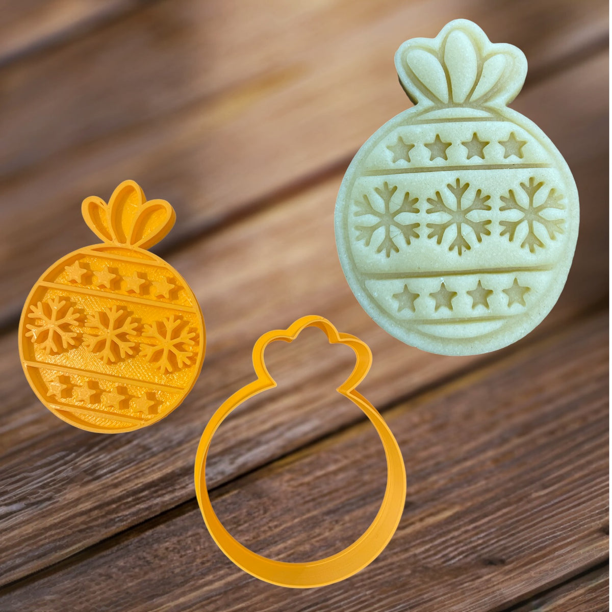 Christmas tree ball